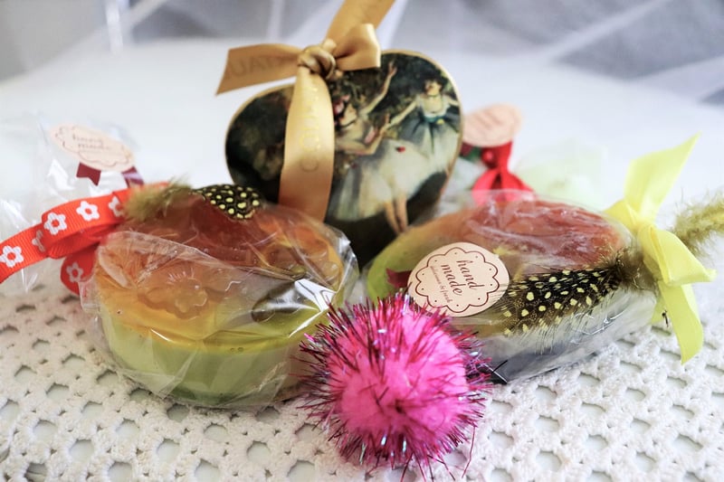 DIY Gift Wrapping